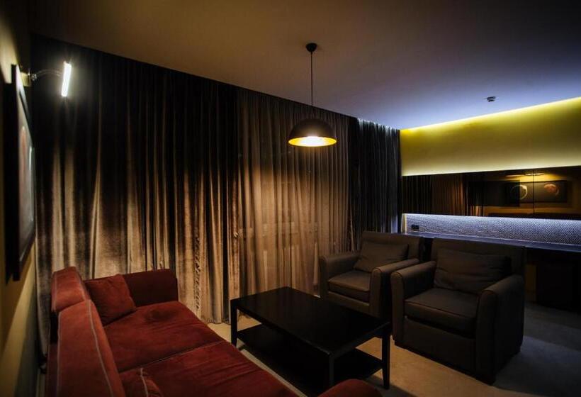 جناح, Lh Hotel&spa