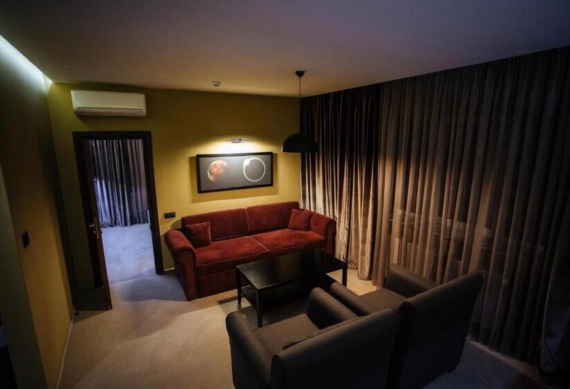 جناح, Lh Hotel&spa