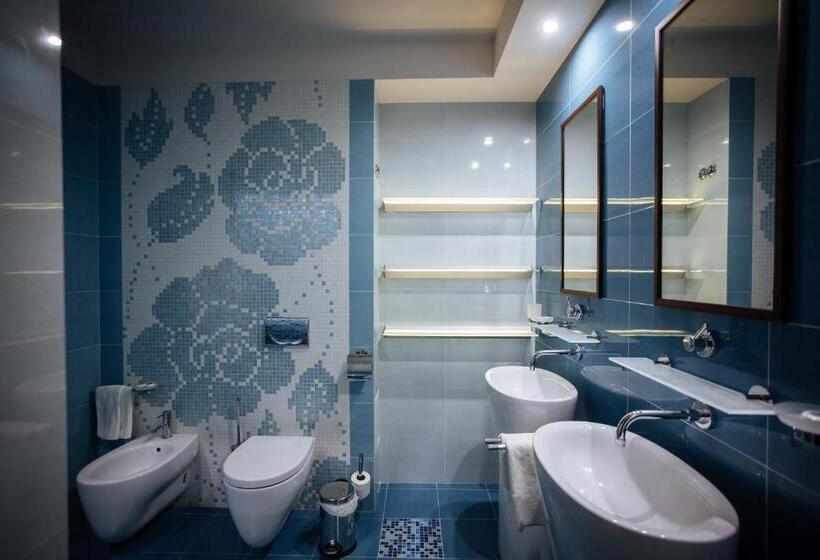 스위트 킹사이즈 침대, Lh Hotel&spa