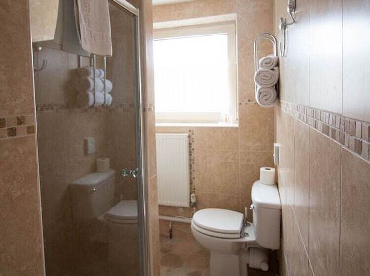 اتاق عادی, The Kensington