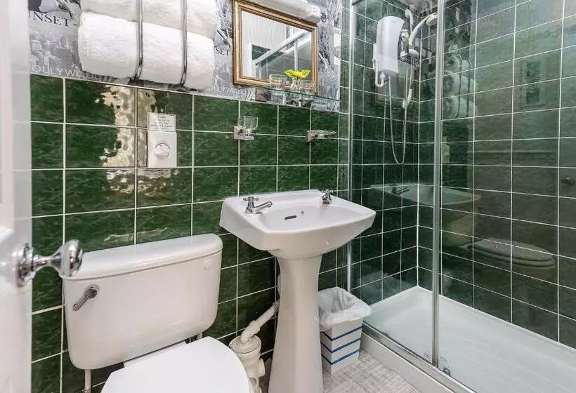 سوئیت با تخت بزرگ, The Kensington