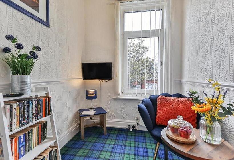 سوئیت با تخت بزرگ, The Kensington