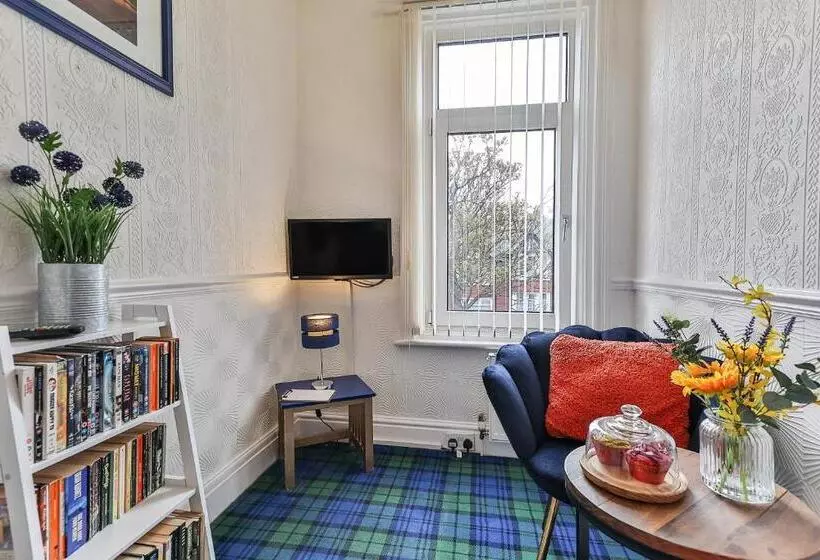 سوئیت با تخت بزرگ, The Kensington