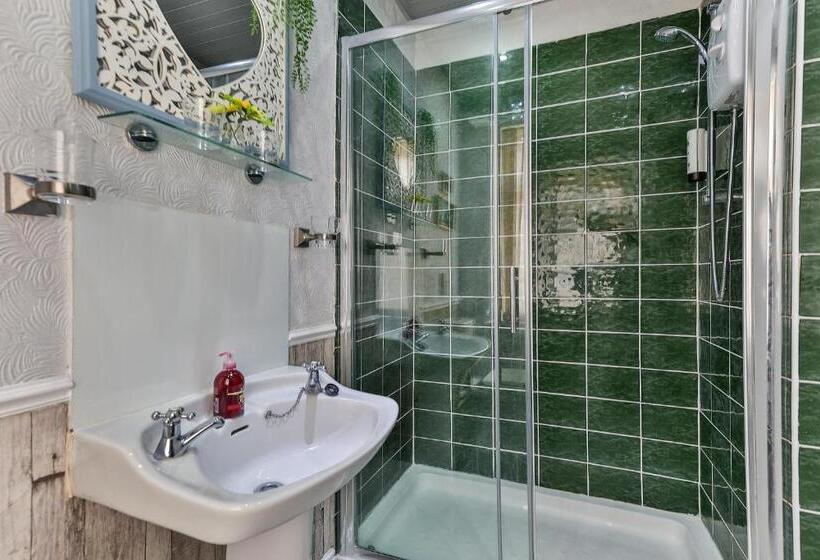 اتاق استاندارد, The Kensington