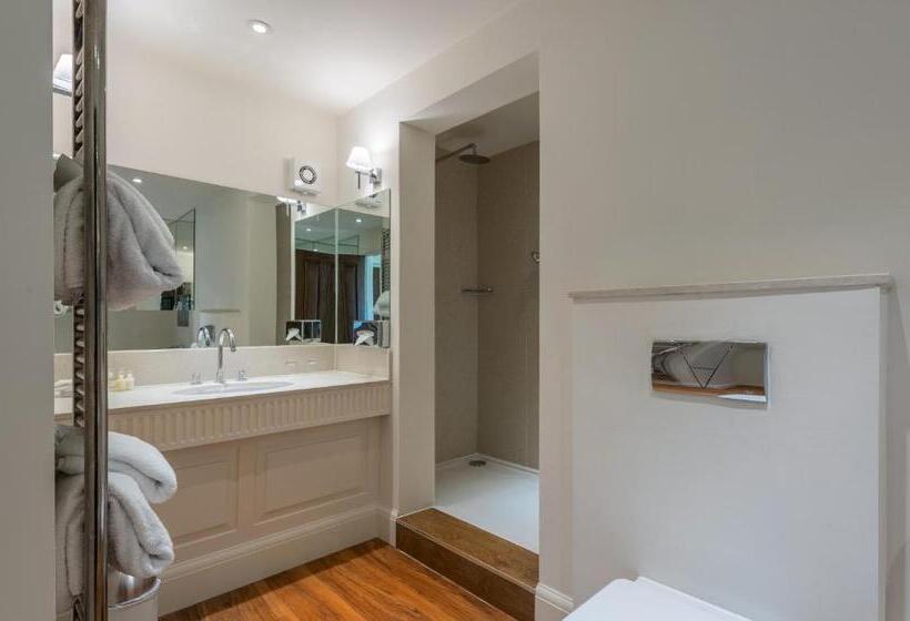 スタンダードルーム, Rushton Hall Hotel And Spa