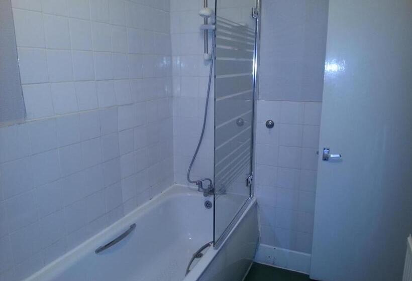 غرفة قياسية فردية, Tree Hotel At Iffley