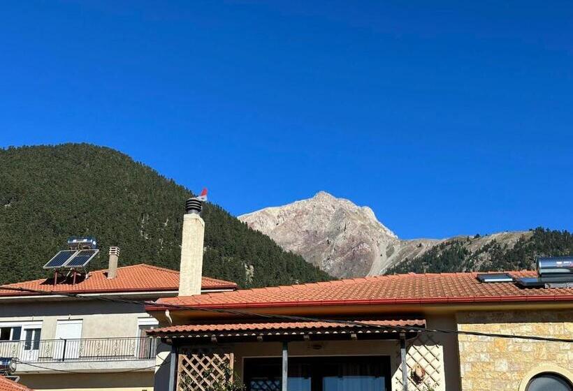 شقة غرفة واحدة, Xenonas Drimos