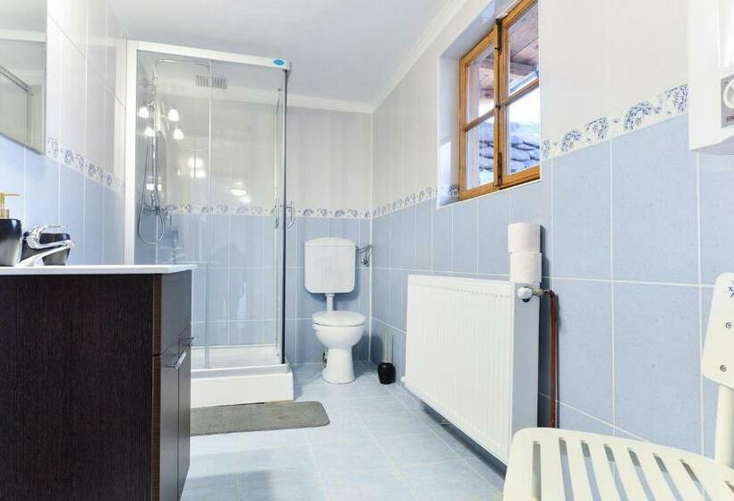 스탠다드 트리픔 룸 공동욕실, Casa Trappold