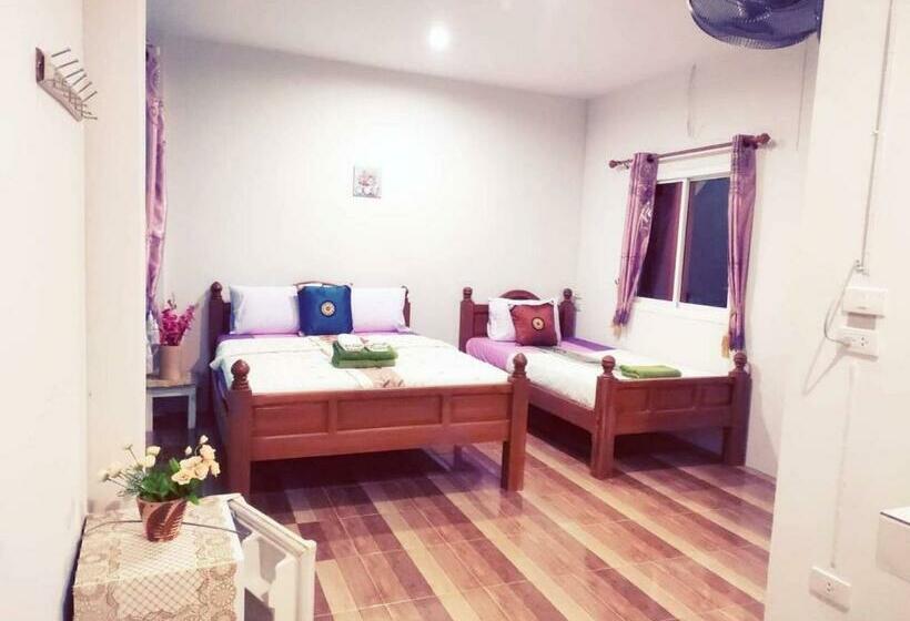 Номер Стандарт Трехместный, Baan Haneen At Lanta