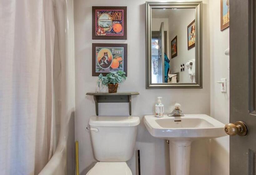 Deluxe Suite, Bristows Inn