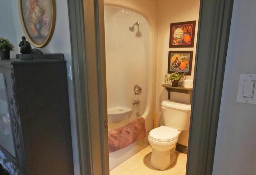 Deluxe Suite, Bristows Inn