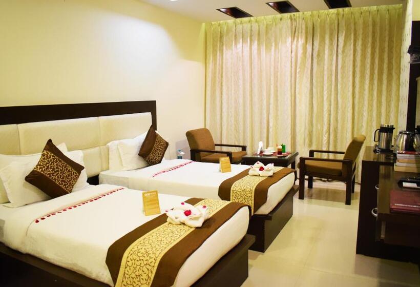 Chambre Executive Lit King Size, Green View By Green Tree Hotels