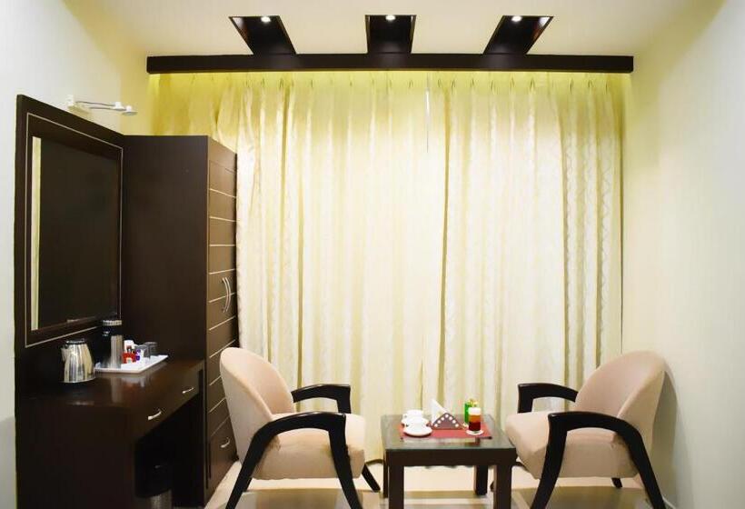 Chambre Executive Lit King Size, Green View By Green Tree Hotels