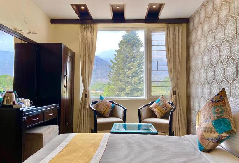 Chambre Supérieure Lit King Size, Green View By Green Tree Hotels