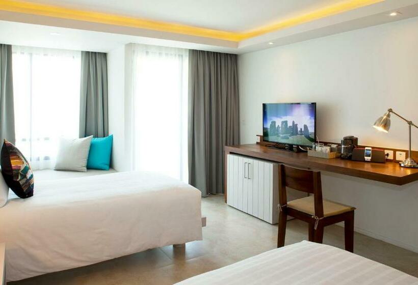 수피리어 룸, Zenmaya Oceanfront Phuket, Trademark Collection By Wyndham