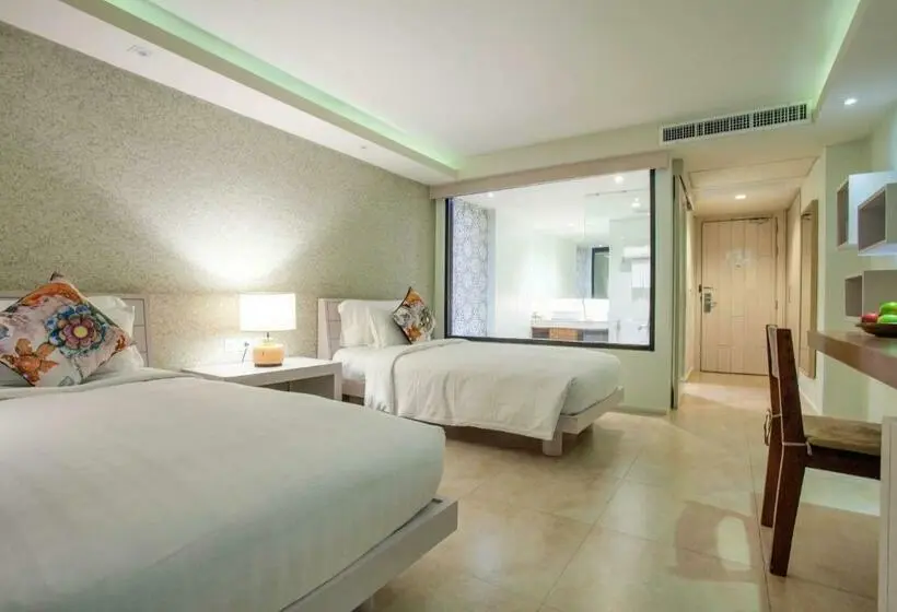 Superior-huone, Zenmaya Oceanfront Phuket, Trademark Collection By Wyndham