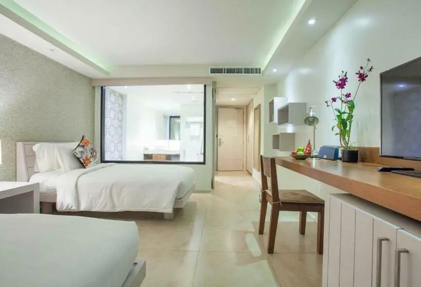 Superior-huone, Zenmaya Oceanfront Phuket, Trademark Collection By Wyndham