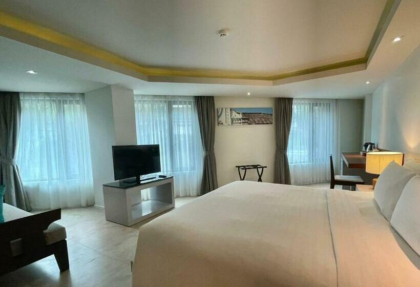 수피리어 룸, Zenmaya Oceanfront Phuket, Trademark Collection By Wyndham