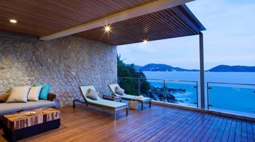 스위트 킹사이즈 침대, Zenmaya Oceanfront Phuket, Trademark Collection By Wyndham