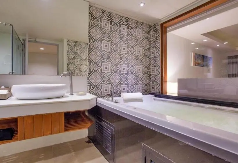 Deluxe-huone Merinäkymä, Zenmaya Oceanfront Phuket, Trademark Collection By Wyndham