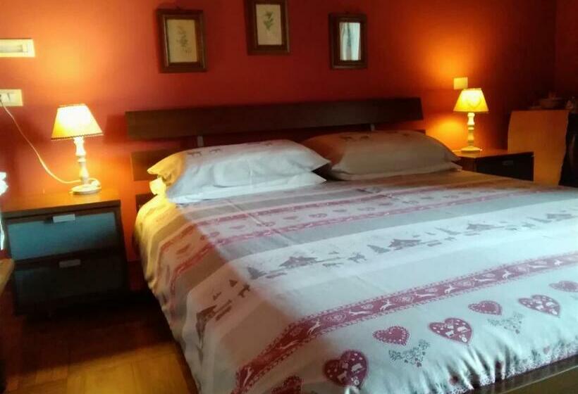اتاق استاندارد با سرویس بهداشتی مشترک, B&b La Capanna Rossa