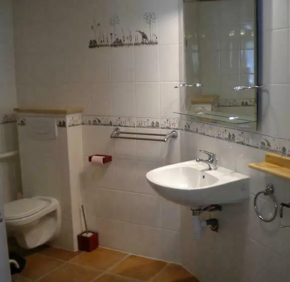 身障者適用スタンダードルーム, Chambre D Hôte Au Col De Cygne