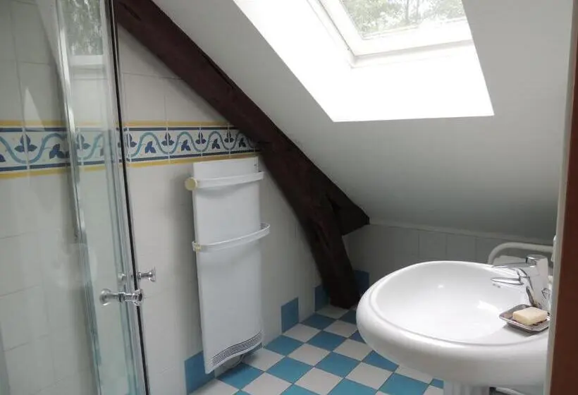 Standardzimmer, Chambre D Hôtes De Charleval