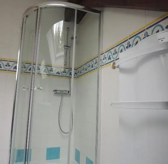 Standardzimmer, Chambre D Hôtes De Charleval