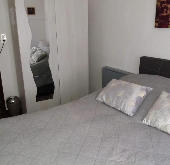 浴室共有ベーシックルーム, Chambres D Hôtes Chez Pierrot Et Flo