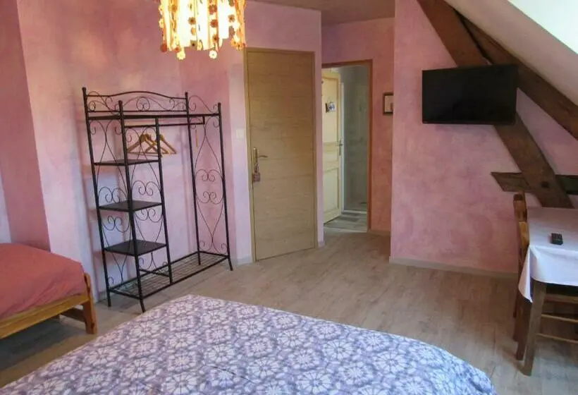 スタンダードトリプルルーム, Chambres D Hôtes Les Arondelles