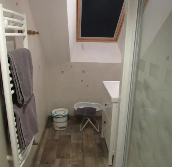 スイート（家族用）, Chambres D Hôtes Les Arondelles