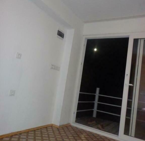 اتاق استاندارد با چشم‌انداز دریا, Farmhill