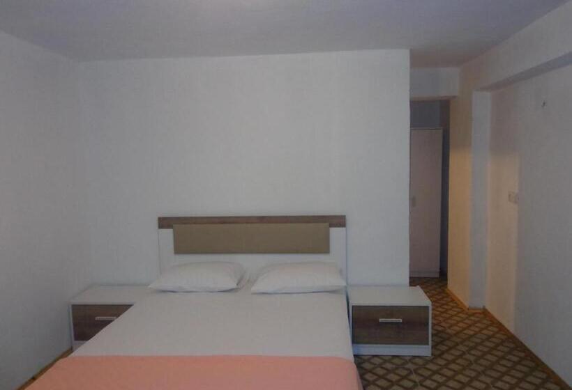 اتاق استاندارد با بالکن و چشم‌انداز دریا, Farmhill