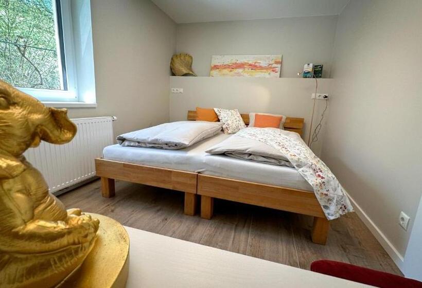 Апартаменты 1 Спальня с Террасой, Gästehaus Lanthaler