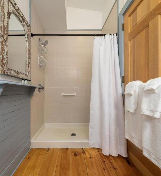 חדר דחוקס עם מיטת קינג, Inn At Silver Maple Farm