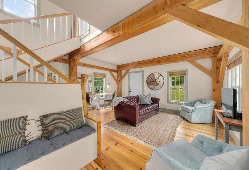Люкс Дюплекс, Inn At Silver Maple Farm