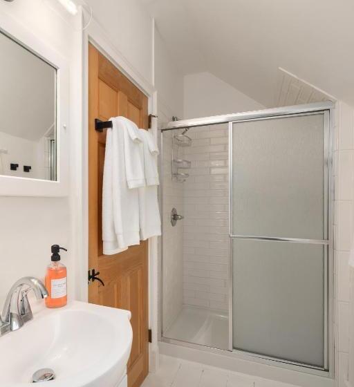 חדר דחוקס עם מיטת קינג, Inn At Silver Maple Farm