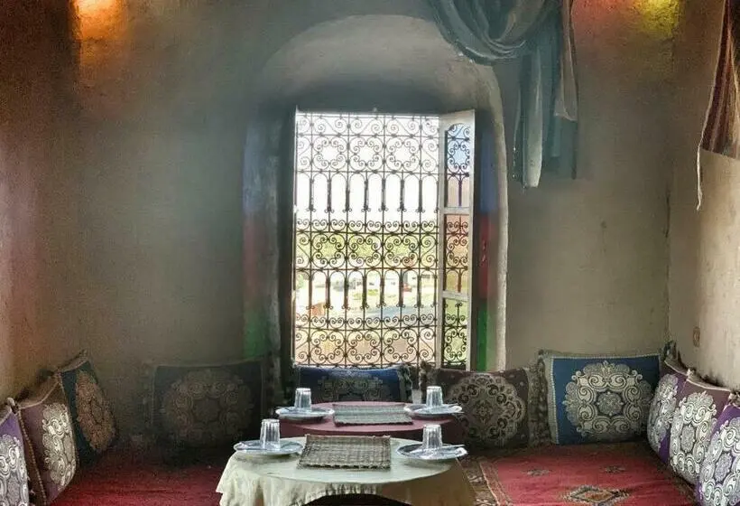 スタンダード４人部屋, Kasbah Oulad Othmane