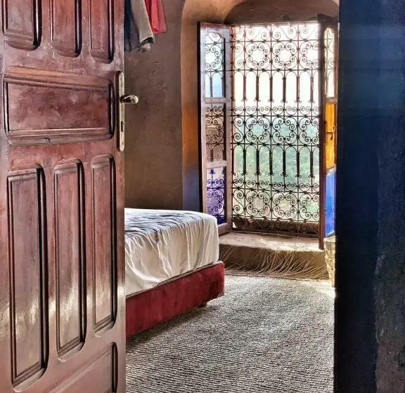 スタンダード４人部屋, Kasbah Oulad Othmane