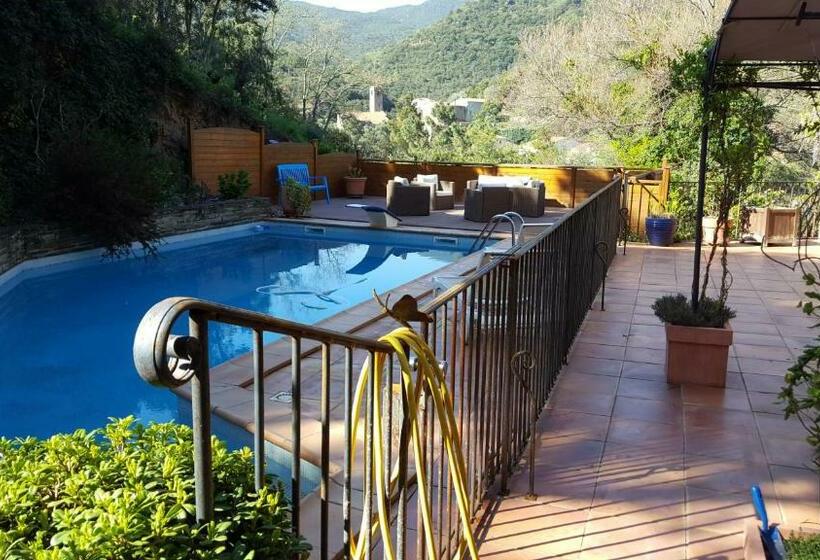 标准三人间, L Oliveraie Des 3 Mas