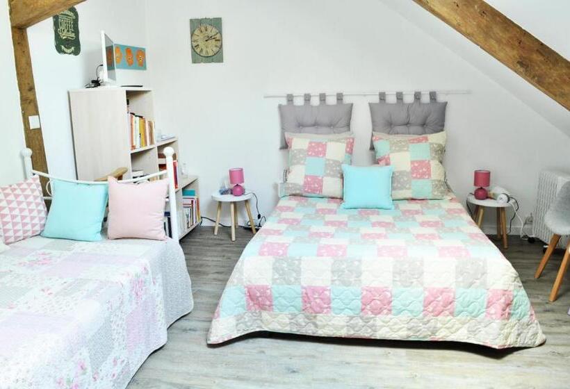 חדר סטנדרט לשלושה, Ty Daou Gwez