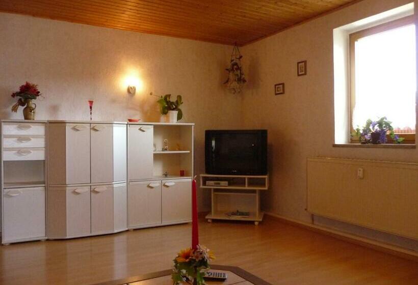 带3个卧室的公寓, Ferienwohnung & Pension Brückner