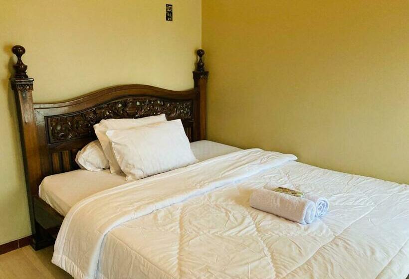 غرفة عائلية, Flamboyan Homestay 1 Dieng Syariah Redpartner