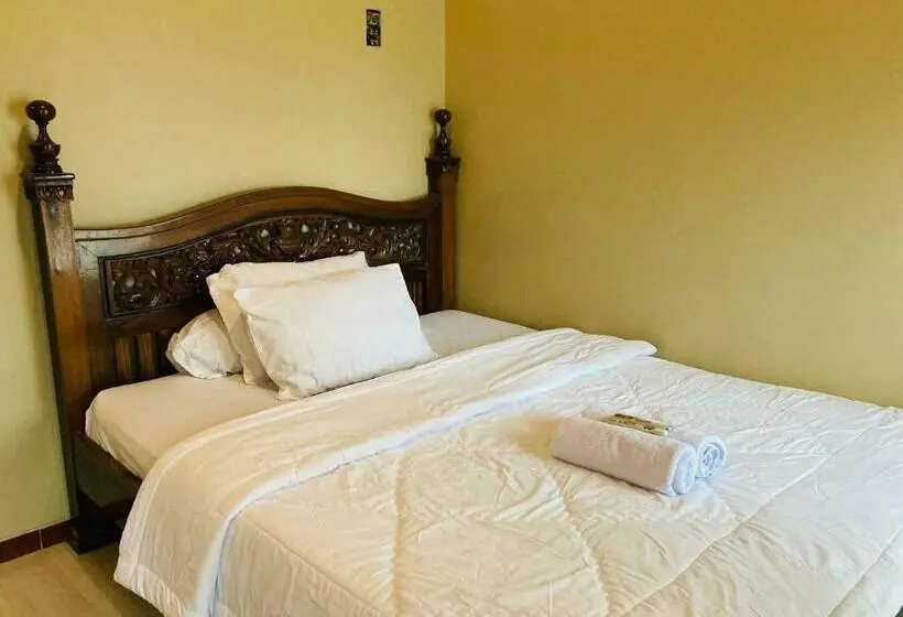 ファミリールーム, Flamboyan Homestay 1 Dieng Syariah Redpartner
