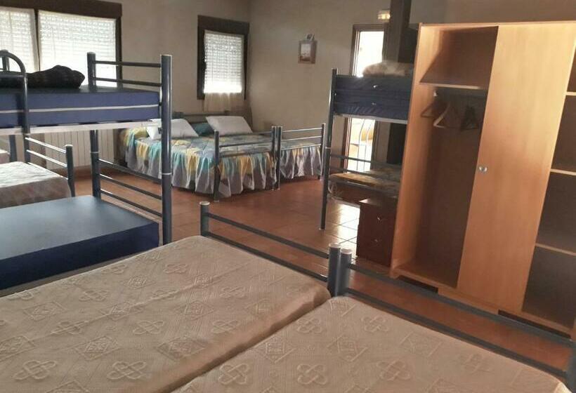 Кровать в Общей Комнате, Albergue Turístico Las Eras