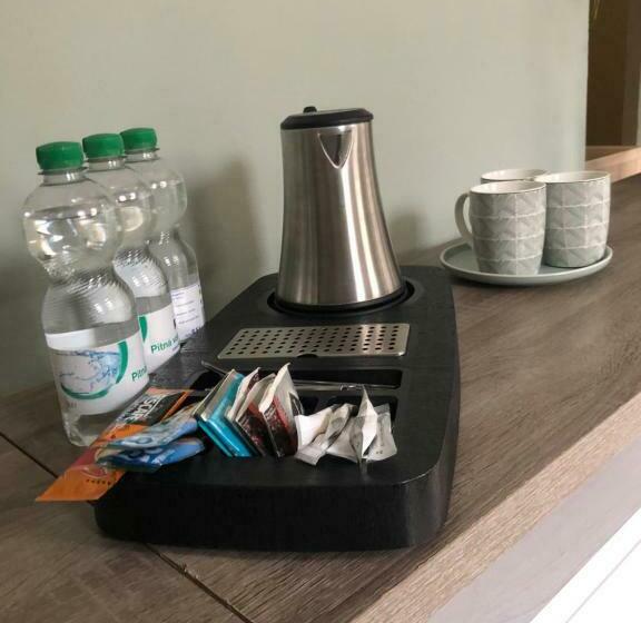 חדר משפחתי, Penzion Horal