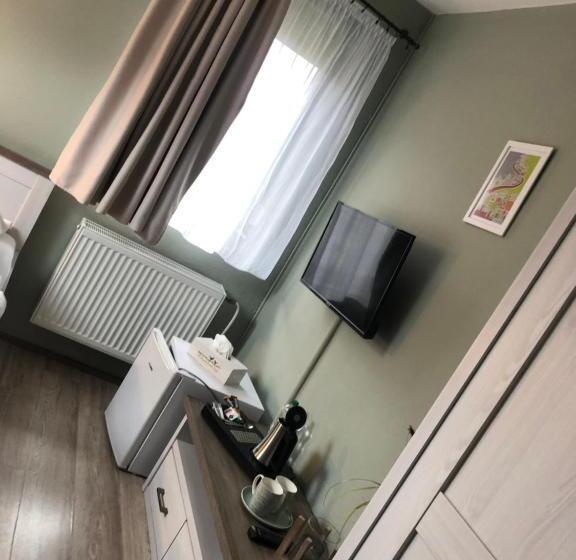 חדר סטנדרט לשלושה, Penzion Horal