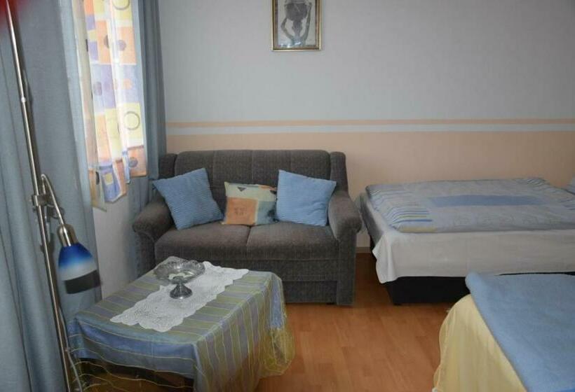 标准单人间, Rohrbacher Hof