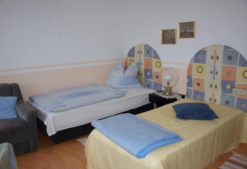 标准单人间, Rohrbacher Hof