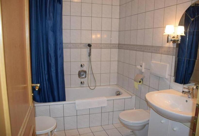 标准间, Rohrbacher Hof